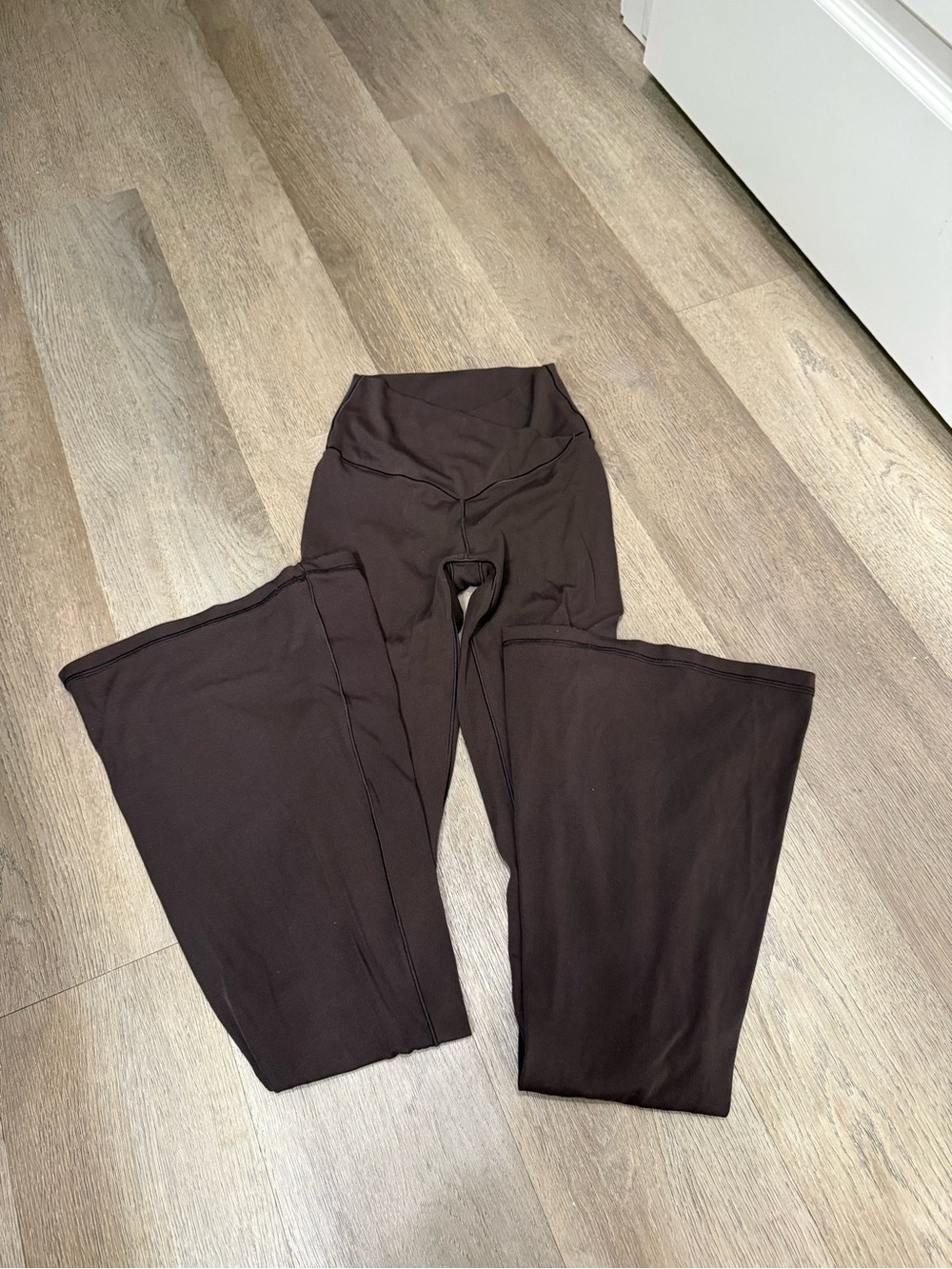 aerie Wide-Leg High-Rise Pants in Dark Brown